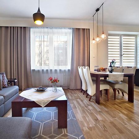 Niepodleglosci Serviced Apartments วอร์ซอ ภายนอก รูปภาพ